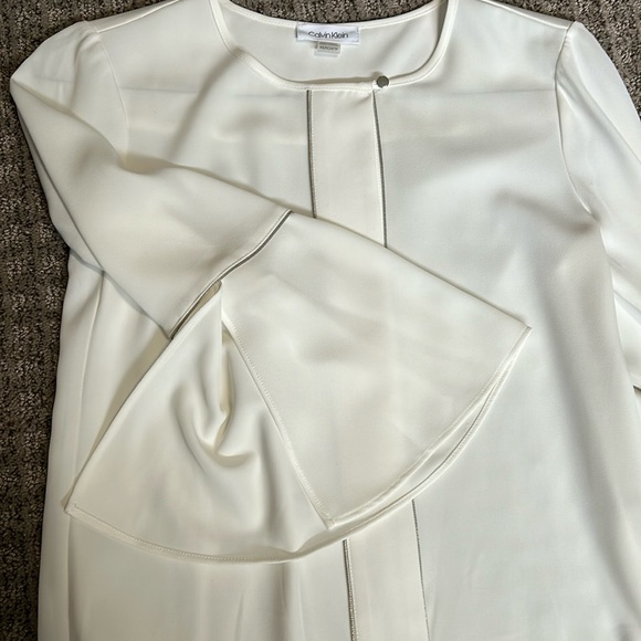 Calvin Klein gorgeous blouse - Picture 1 of 5